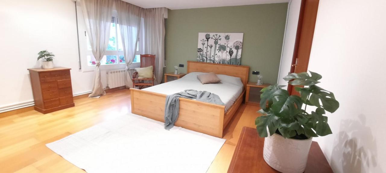 Bright Apartment Near The Beach And Barcelona By Train Masnou Exterior photo