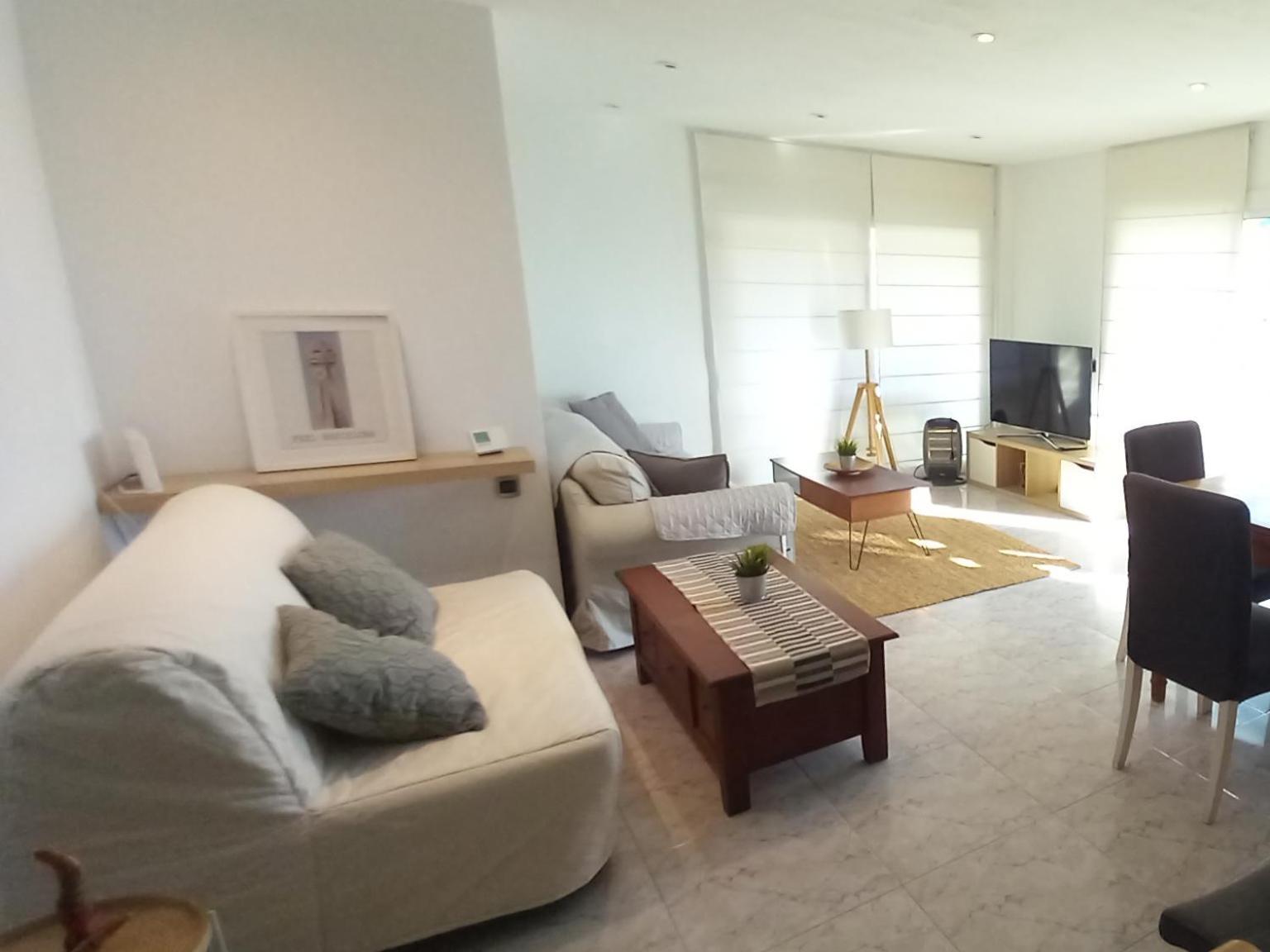 Bright Apartment Near The Beach And Barcelona By Train Masnou Exterior photo